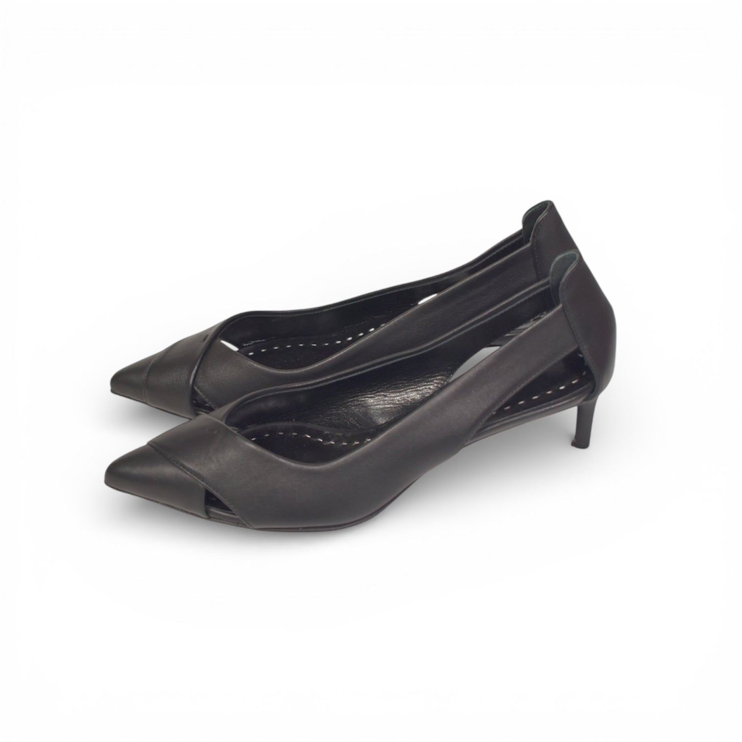 MaxMara black heel