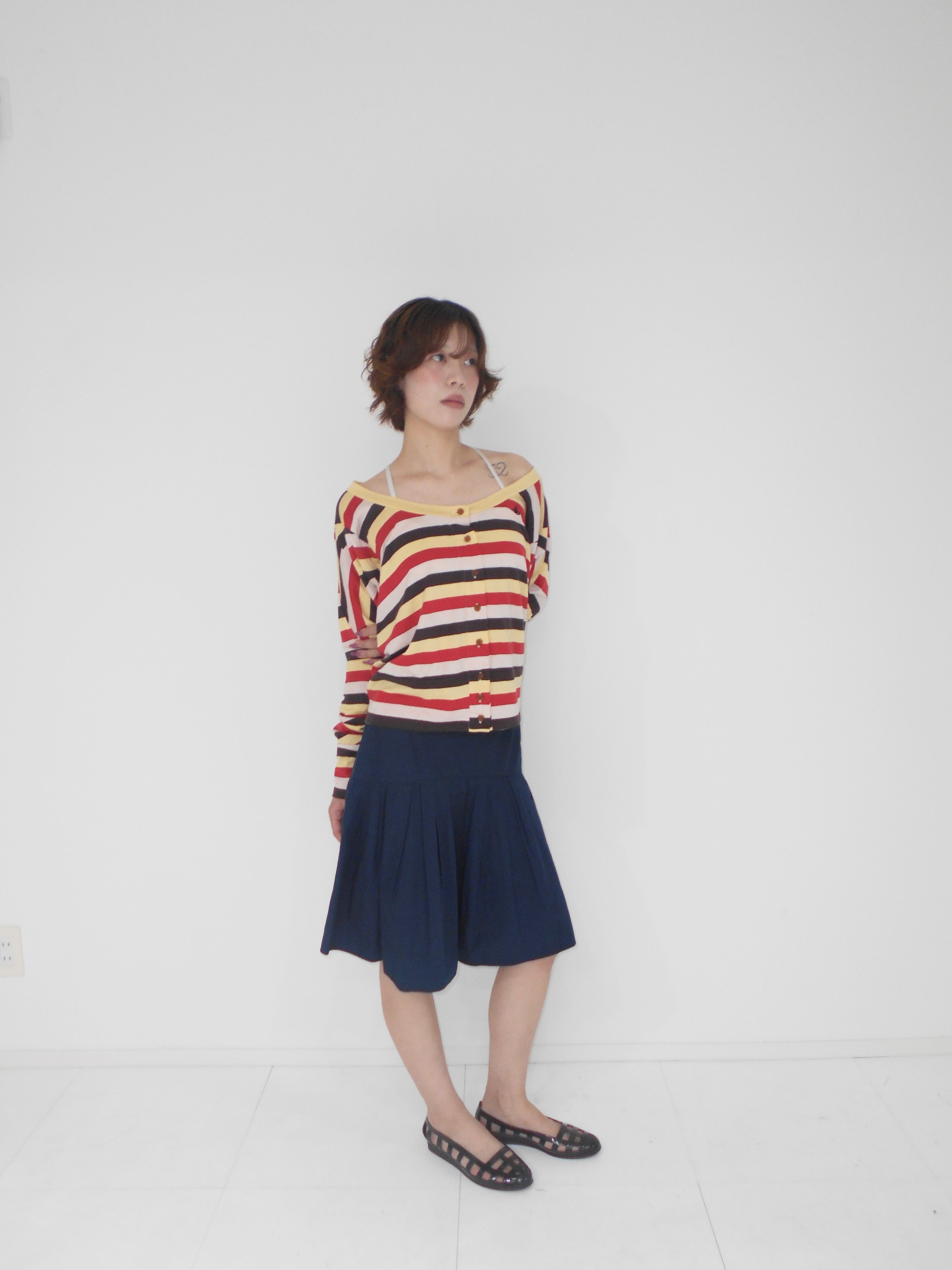 MIUMIU navy pleats skirt