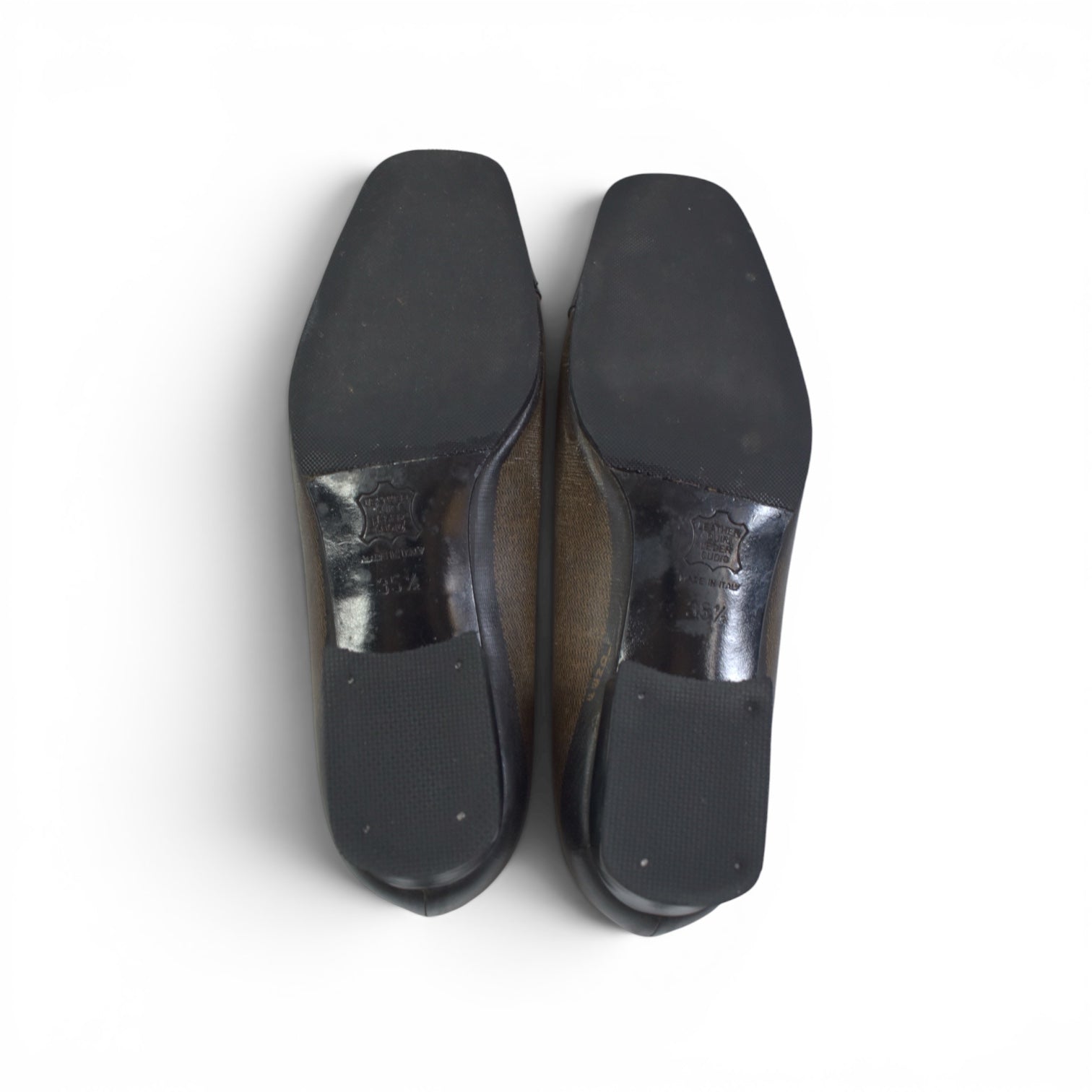 FENDI logo heel