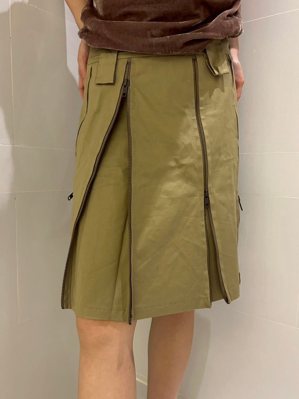 beige zip skirt