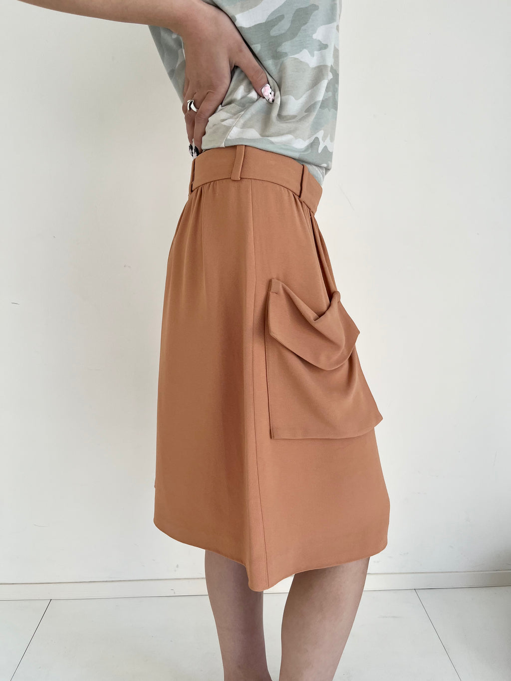 Chloe w pocket skirt