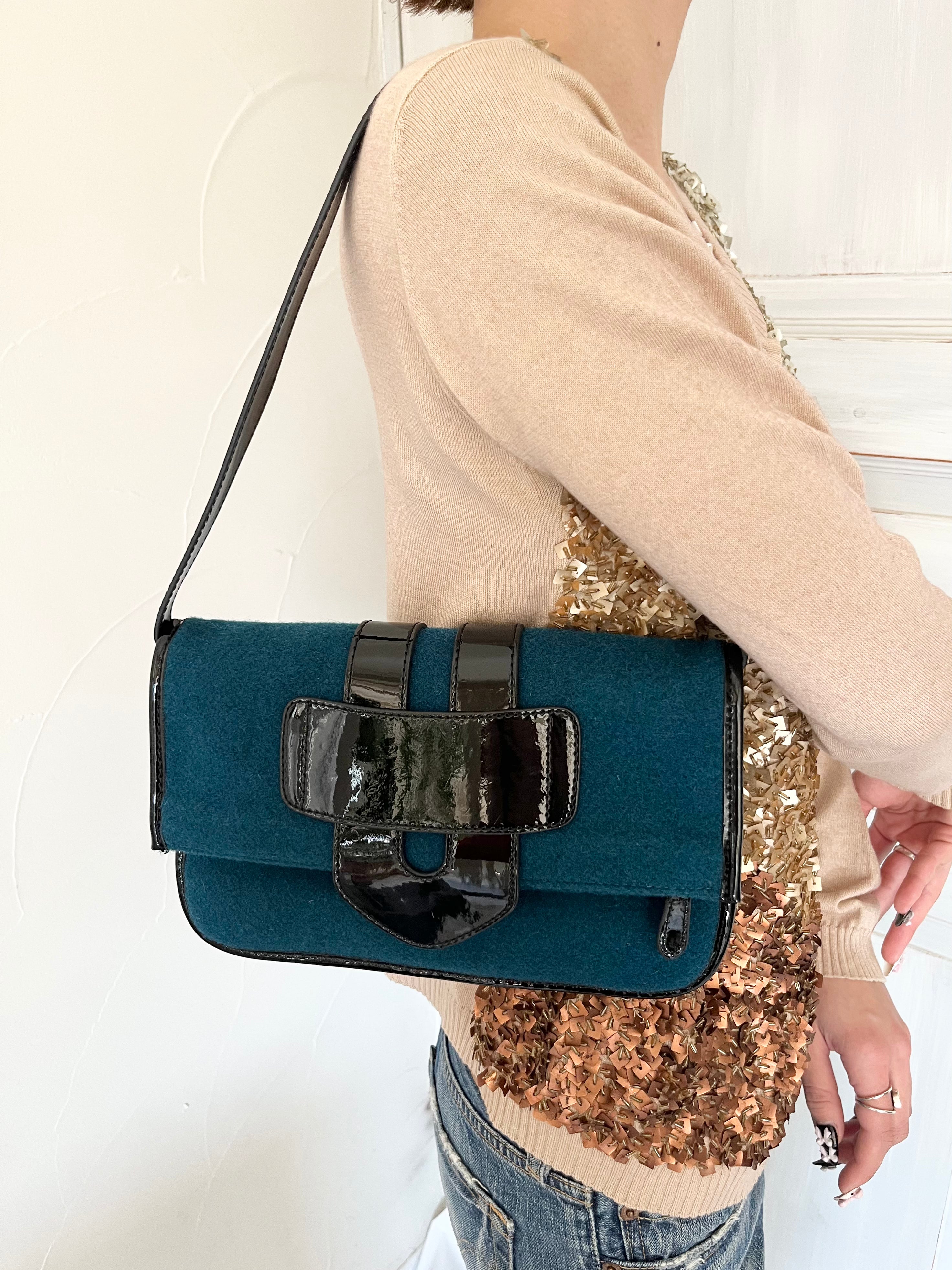Green shoulder bag